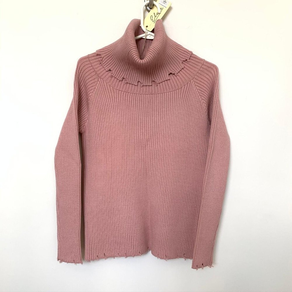 ELAN NWT Women’s Distressed Pullover Sweater